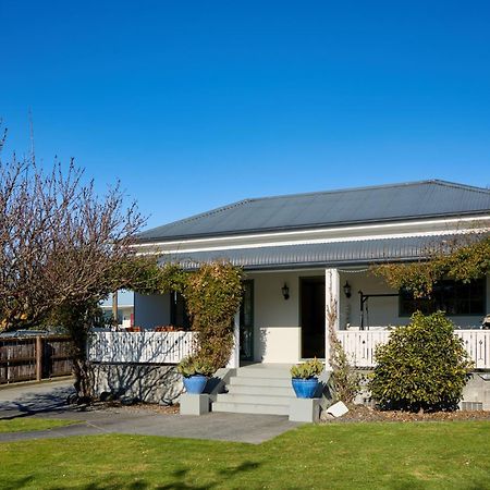 Ludstone Villa - A Charming Family Home カイコウラ エクステリア 写真