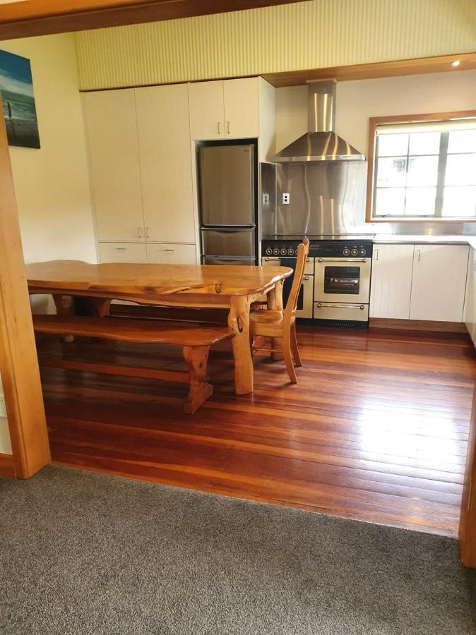 Ludstone Villa - A Charming Family Home カイコウラ エクステリア 写真